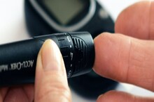 আপনার Blood Sugar Level ঠিক আছে তো? বয়স অনুযায়ী সুগার লেভেল কত হলে আপনি 'ফিট'?