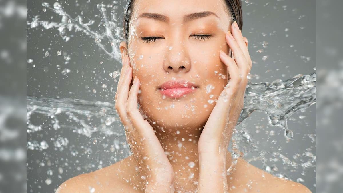 Body Wash For Face বডিওয়াশ মুখে লাগান? এতে কী ক্ষতি হচ্ছে নাকি মুখের