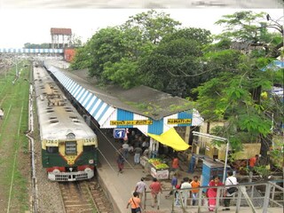 চরম অমানবিকতার নিদর্শন তৈরি করল নৈহাটি জিআরপি থানার পুলিশ