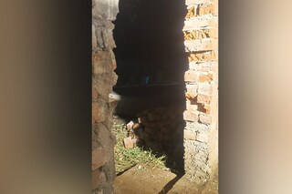 স্ট্রং রুমের দেওয়াল ভাঙা দেখেই চক্ষু চড়কগাছ বিরোধীদের প্রতিবাদে বিক্ষোভ