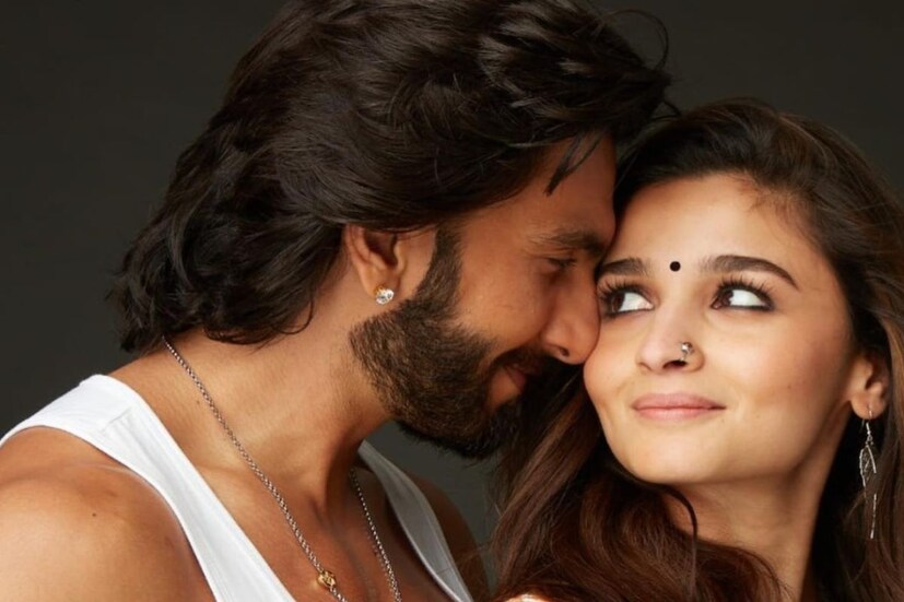 ছবিটির প্রথম দিনের বক্স অফিস কালেকশন থেকে অনেকেই আন্দাজ করছিলেন যে ছবিটি হিট হওয়ার  সম্ভাবনা রয়েছে।