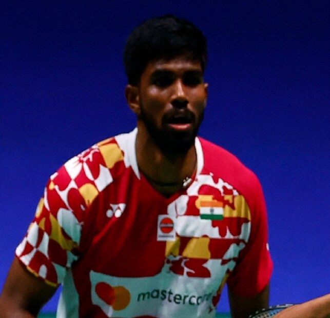 দ্রুততম ব্যাডমিন্টন ‘হিট’ মেরে ব্যাডমিন্টন বিশ্বে সাড়া ফেলে দিয়েছেন ভারতের এই শাটলার।