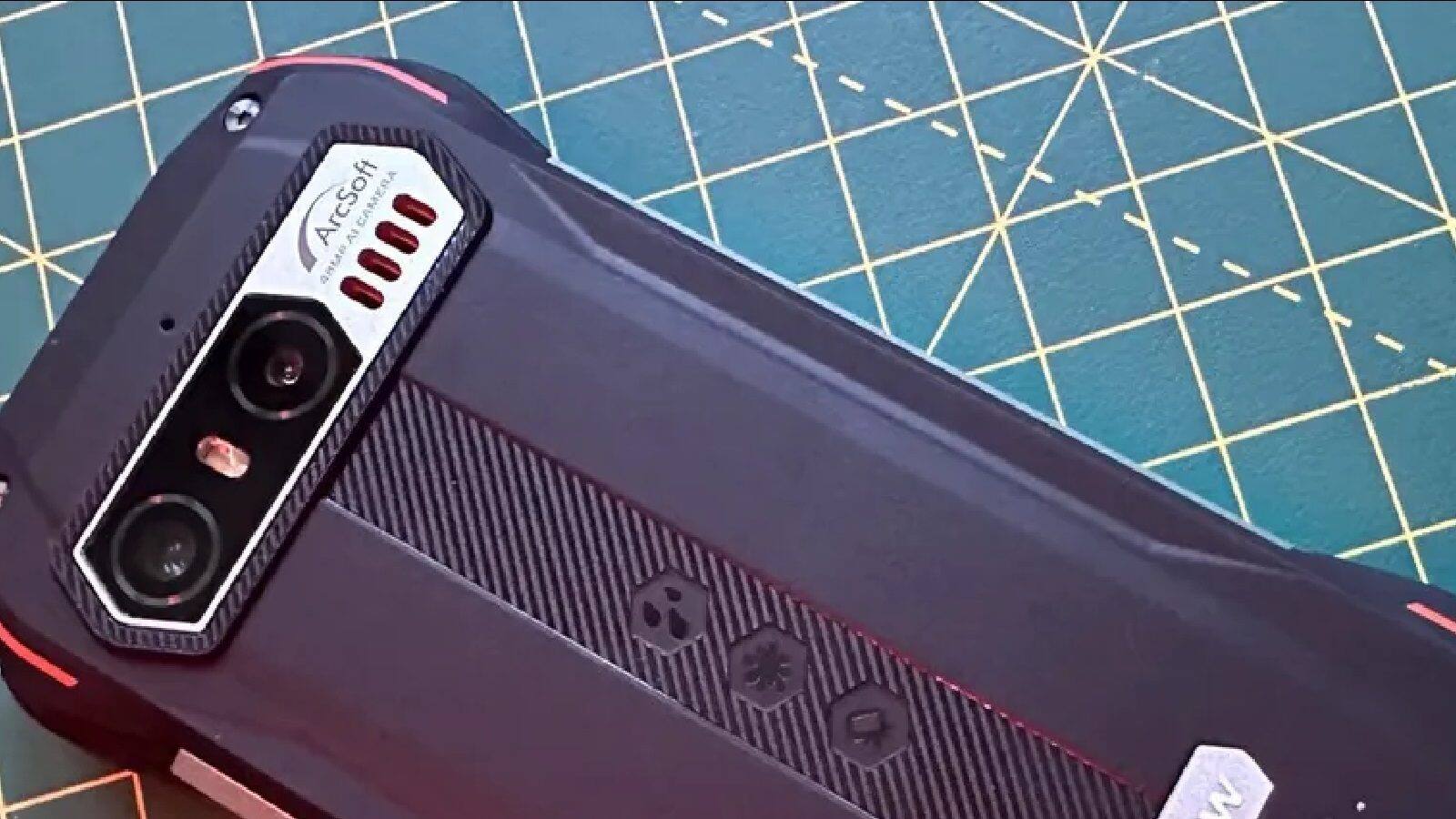 একদিন চার্জ দিলে ১৮ দিন চলবে এই ফোন! দেখতেও দুর্দান্ত, দাম এত কম ভাবা যায় না একদিন চার্জ দিলে ১৮ দিন চলবে এই ফোন! দেখতেও দুর্দান্ত, দাম এত কম ভাবা যায় না