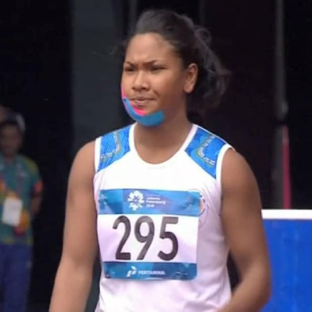 মহিলাদের হেপ্টাথলনে দুর্দান্ত কামব্যাক করলেন উত্তরবঙ্গের মেয়ে স্বপ্না। তবে সোনাজয়ী অ্যাথলিটের থেকে ২৫৮ পয়েন্ট পিছিয়ে ছিলেন তিনি।