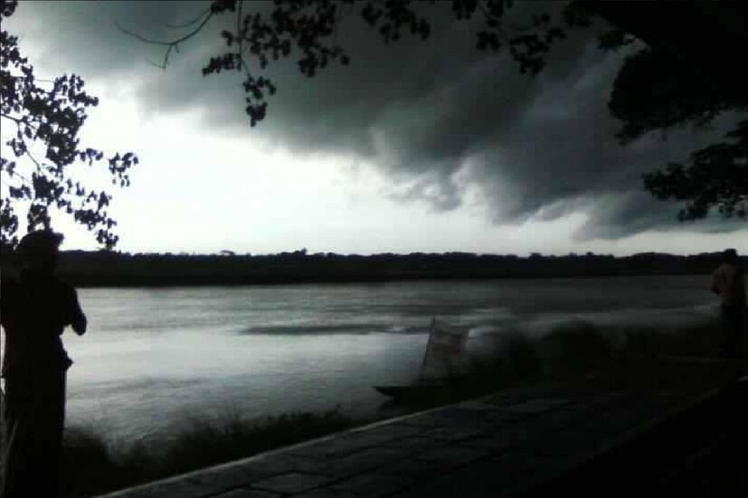 *আগামী ২৪ ঘণ্টায় কলকাতা ও আশপাশের এলাকার আকাশ অংশত মেঘলা থাকবে। কোনও কোনও জায়গায় বৃষ্টি কিংবা বজ্রবিদ্যুত-সহ বৃষ্টির সম্ভাবনা। ফাইল ছবি। 