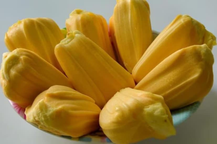 দেশের বহু মানুষ ডায়াবেটিস বা মধুমেহর শিকার৷ ডায়াবেটিস রোগীদের রক্তে সুগারের মাত্রা বেড়ে যায়৷ শরীরের বিভিন্ন অঙ্গ প্রত্যঙ্গ, চোখ থেকে শুরু করে হৃৎপিণ্ড, কিডনিরও ক্ষতি হয়৷