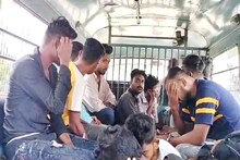 বোমাবাজি করে বুথ দখলের চেষ্টায় ধৃত ১৪