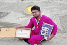 বালির বুকে সবচেয়ে বড় রবি ঠাকুর! বকখালির পলাশের বড় স্বীকৃতি