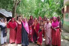 মানুষ নয়, পাশের গ্রামে উঠে যাবে অঙ্গনওয়াড়ি কেন্দ্র! জানতে পেরে মহিলারা যা করল