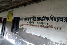 ভোটাররা লাইনে দাঁড়িয়ে, কিন্তু ভোট নেওয়ার লোকই নেই! বুথের ভেতর ফাঁকা
