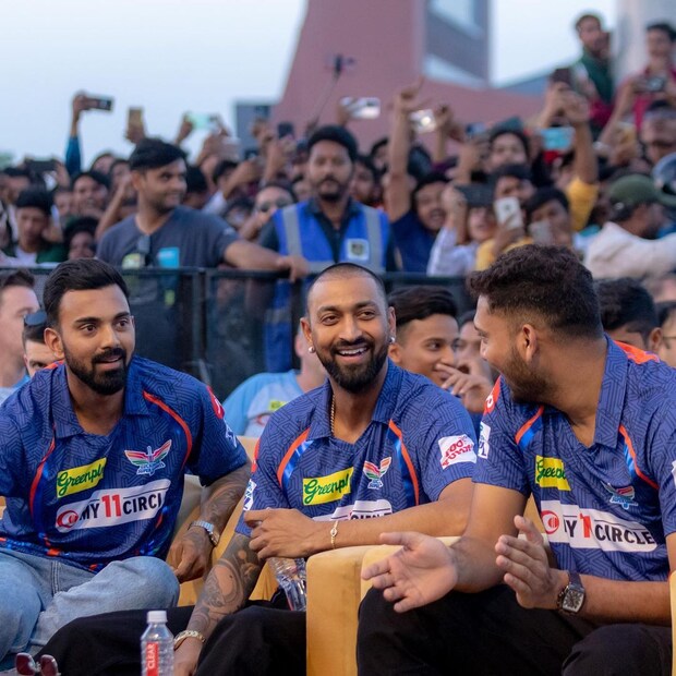 একটা সময় মাধ্যমিকে ফেল করেছিলেন ক্রুনাল। ক্রিকেট ছিল তাঁর ধ্যান-জ্ঞান। ক্রিকেটের জন্য তিনি কখনও সেভাবে পড়াশোনা নিয়ে ভাবেননি।