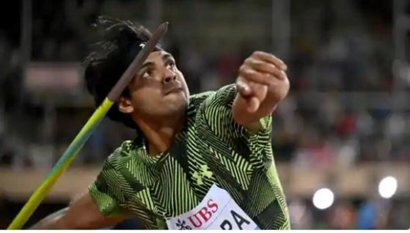 নীরজ দাবি করেছেন, যে কোনও ইভেন্টে ৬ বার জ্যাভেলিন ছুড়তে হয়, কিন্তু এবার তাদের ৭ বার ছুড়তে হল। আর ভারতের বেলাতেই এমন কাণ্ড কেন হল, তা তিনি খতিয়ে দেখবেন। 
