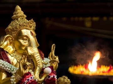 পঞ্জিকা ৪ অগাস্ট: দেখে নিন নক্ষত্রযোগ, শুভ মুহূর্ত, রাহুকাল এবং দিনের অন্য লগ্ন!
