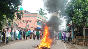 রাস্তায়