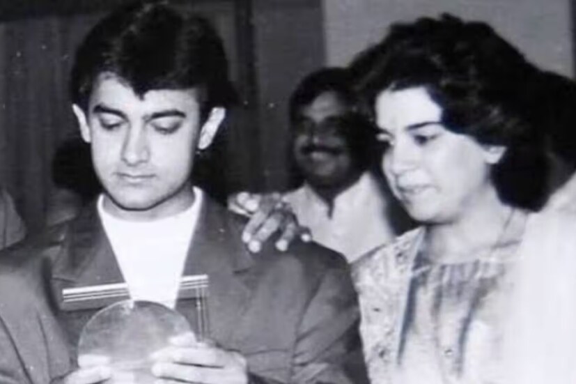 তারপর ধীরে ধীরে প্রেমে পড়েন রীনাও। ’৮০-র দশকের শুরুতে তাঁরা প্রেম করতে শুরু করেন। কোর্ট ম্যারেজ করেছিলেন রীনা-আমির। গোপনে বিয়ে সেরেছিলেন দুই তারকা।
