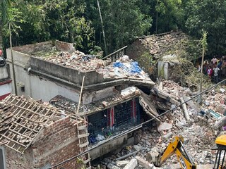 এলাকাজুড়ে ধ্বংসের ভয়াবহ ছবি, বিস্ফোরণ কাণ্ডে এখন রাজনীতির হাওয়াও গরম