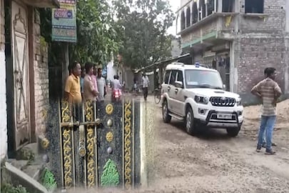 তালাবন্ধ জেরাত আলির ঘর