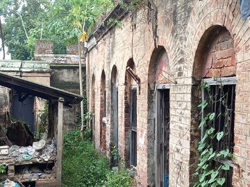 পর্যটক টানতে সাজানো হোক পরিকাঠামো, চাইছে বিপ্লবী বটুকেশ্বর দত্তের গ্রাম