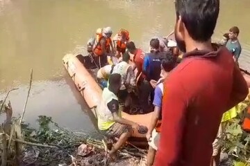 নদীতে