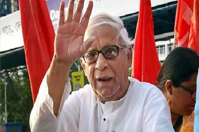 বুদ্ধদেব ভট্টাচার্য। ফাইল ছবি। 