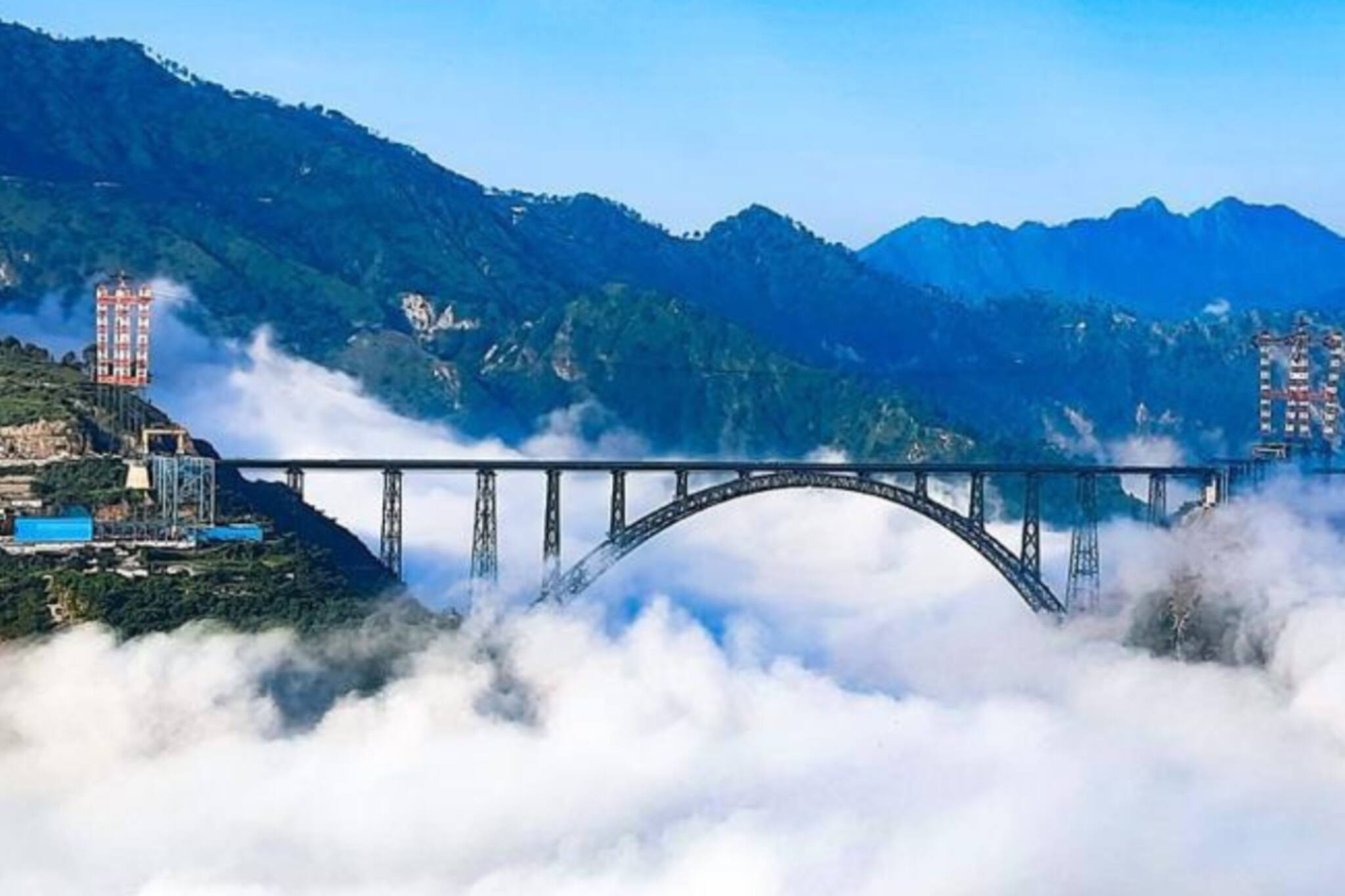 চেনাব সেতুই হতে পারে দেশের সেরা পর্যটনের অন্যতম কেন্দ্র, কাজ চলছে জোরকদমে