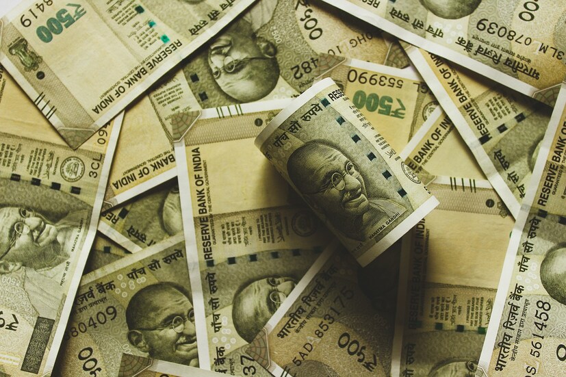 এর পরে, EPFO​ থেকে একটি মেসেজ আসবে, যাতে আপনি আপনার PF অ্যাকাউন্টের তথ্য পাবেন। এর জন্য ব্যাঙ্ক অ্যাকাউন্ট, প্যান এবং আধারকে UAN-এর সঙ্গে লিঙ্ক করা প্রয়োজন।
