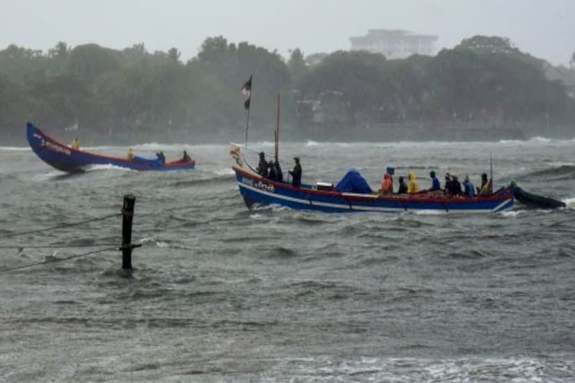  এর ফলে খাদ্যশষ্যের উৎপাদন, জলের সুবিধা থেকে শুরু করে সাধারণ প্রাণী ও উদ্ভিদ জগতের বাস্তুতন্ত্র ক্ষতিগ্রস্থ হতে পারে৷ বিজ্ঞানীরা জানিয়েছেন, শক্তিশালী এলি নিনোর প্রভাব প্রায় ৭৫ শতাংশ পর্যন্ত বৃদ্ধি পেয়েছে৷ 