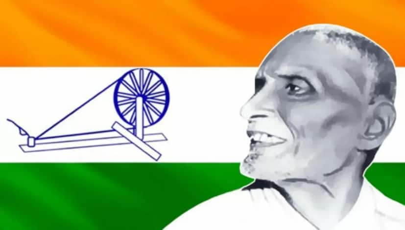 যার উপরে গেরুয়া, মাঝে সাদা এবং একেবারে নিচে সবুজ রং ছিল। মাঝে থাকে চরকা। গেরুয়া রং ত্যাগের প্রতীক, সাদা রং সত্য এবং শান্তির প্রতীক এবং সবুজ রং বিশ্বাস ও প্রগতির প্রতীক। এবং মাঝে থাকা চরকাকে ভারতের অর্থনৈতিক পুনরুজ্জীবন ও দেশবাসীর শ্রমশীলতার প্রতীক হিসেবে মনে করা হয়।