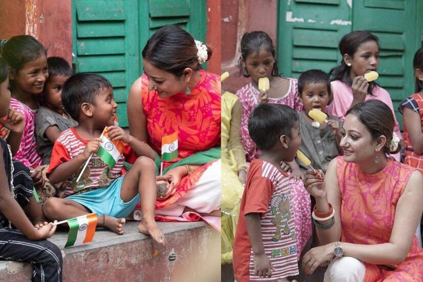 স্বাধীনতা দিবসে এক অন্যরকম ছবি। পথ শিশুদের সঙ্গে দেশের পতাকা হাতে নিয়ে ত্বনী। শুধু পতাকা নয় আজকের দিনটাকে আরও বিশেষ করার তোলার জন্য তাদের আইসক্রিমও খাইয়েছেন।