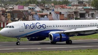 বিমানে ওঠার আগেই অচৈতন্য ! নাগপুর বিমানবন্দরের বোর্ডিং গেটেই মৃত্যু পাইলটের