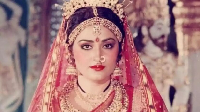 চেন্নাইয়ের এই সিনেমা হল রামকুপমার, রাজাবাবুর ৷ সমস্যা তখনই তৈরি হয় কর্মীরা ইএসআই না পাওয়ার কারণে আলাদতের শরণাপন্ন হন ৷ ফাইল ছবি ৷