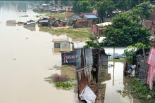 শহরের অসংরক্ষিত এলাকা বন্যা কবলিত, ত্রাণ শিবির পুরসভার