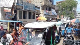 বর্ধমান শহরে বৈধ টোটোর তুলনায় অনেক বেশি টোটো চলাচল করে বলে অভিযোগ