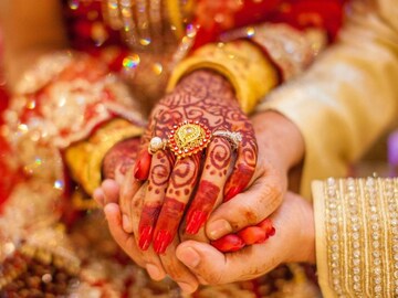 বিয়েটা হবে ‘শর্ট ম্যারেজ’ বা স্বল্পকালীন বিয়ে