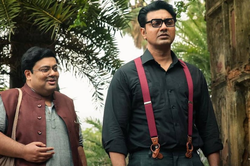 তা হলে কি অম্বরীশের জীবন গল্পের অজিত বন্দ্যোপাধ্যায়ের মতোই নারীবর্জিত? মৃদু হেসে তিনি বললেন, "আমার জীবন নারীবর্জিত নয়। বলা যায়, আমার জীবন স্ত্রীবর্জিত।"