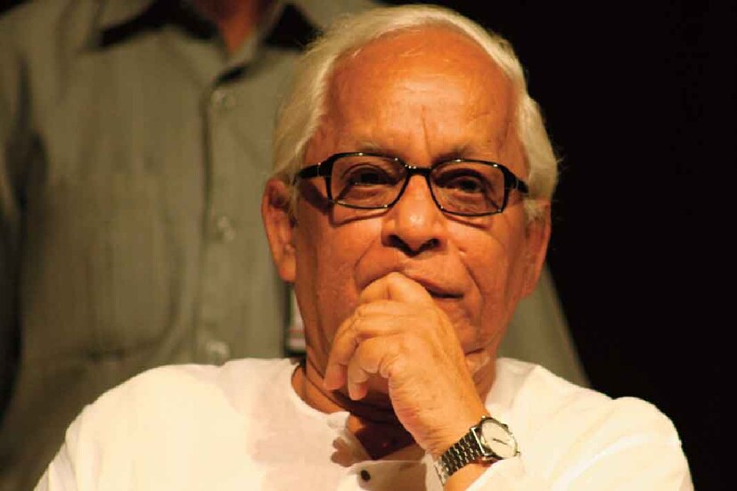 একটানা অনেকক্ষণ বাইপ্যাপ সাপোর্টে রাখা হচ্ছে না বুদ্ধবাবুকে৷ এখন ৫-৬ ঘণ্টা বাইপ্যাপ চলার পর কিছুক্ষণ বিশ্রাম দিয়ে আবার চালানো হচ্ছে। 