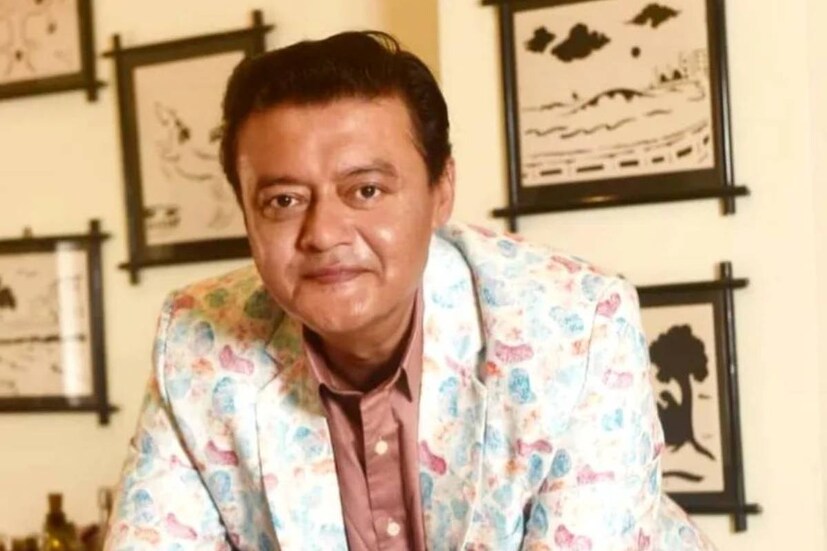 অভিনেতা শাশ্বত চট্টোপাধ্যায়কে চন্দন চ্যাটার্জী হিসেবে চেয়েছিলেন নির্মাতারা। তাঁকে অভিনয়ের প্রস্তাবও দেওয়া হয়েছিল। কিন্তু সেই প্রস্তাব ফিরিয়ে দেন শাশ্বত। তিনি জানান, চরিত্রের স্বার্থে তাঁকে কত্থক করতে হত। কিন্তু সেই বিষয়ে আত্মবিশ্বাসী ছিলেন না শাশ্বত।