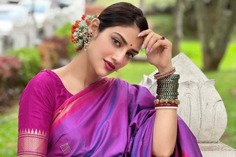 বিতর্ক এবং তিনি যেন সমার্থক। ব্যক্তিজীবনের নানা ঘটনার কারণে বারবারই শিরোনামে উঠে আসেন অভিনেত্রী-সাংসদ নুসরত জাহান। ট্রোল-কটাক্ষ তাঁর নিত্যদিনের সঙ্গী। যাবতীয় নেতিবাচকতার মাঝেও নিজেকে ভালবাসার বার্তা দিচ্ছেন তিনি।