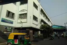 রক্তারক্তি কাণ্ড অ্যান্ড্রুজে, রাজনীতি করতে গিয়ে ‘বন্ধ’ হয়ে গেল পঠনপাঠনই