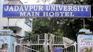 বিশ্ববিদ্যালয়ে নিরাপত্তা কড়াকড়ি করার জন্য সিসিটিভি লাগানোর দাবিও আরও জোরালো হয়েছে