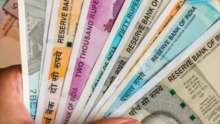 ২১ বছর বয়সি ওই তরুণী বছরে বেতন পাচ্ছেন ২০ লক্ষ টাকা ২১ বছর বয়সি ওই তরুণী বছরে বেতন পাচ্ছেন ২০ লক্ষ টাকা