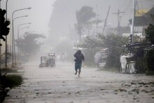 জেলায় জেলায় আকাশ কাঁপিয়ে বৃষ্টি, আইএমডি -র সতর্কবার্তায় কাঁপুনি ,