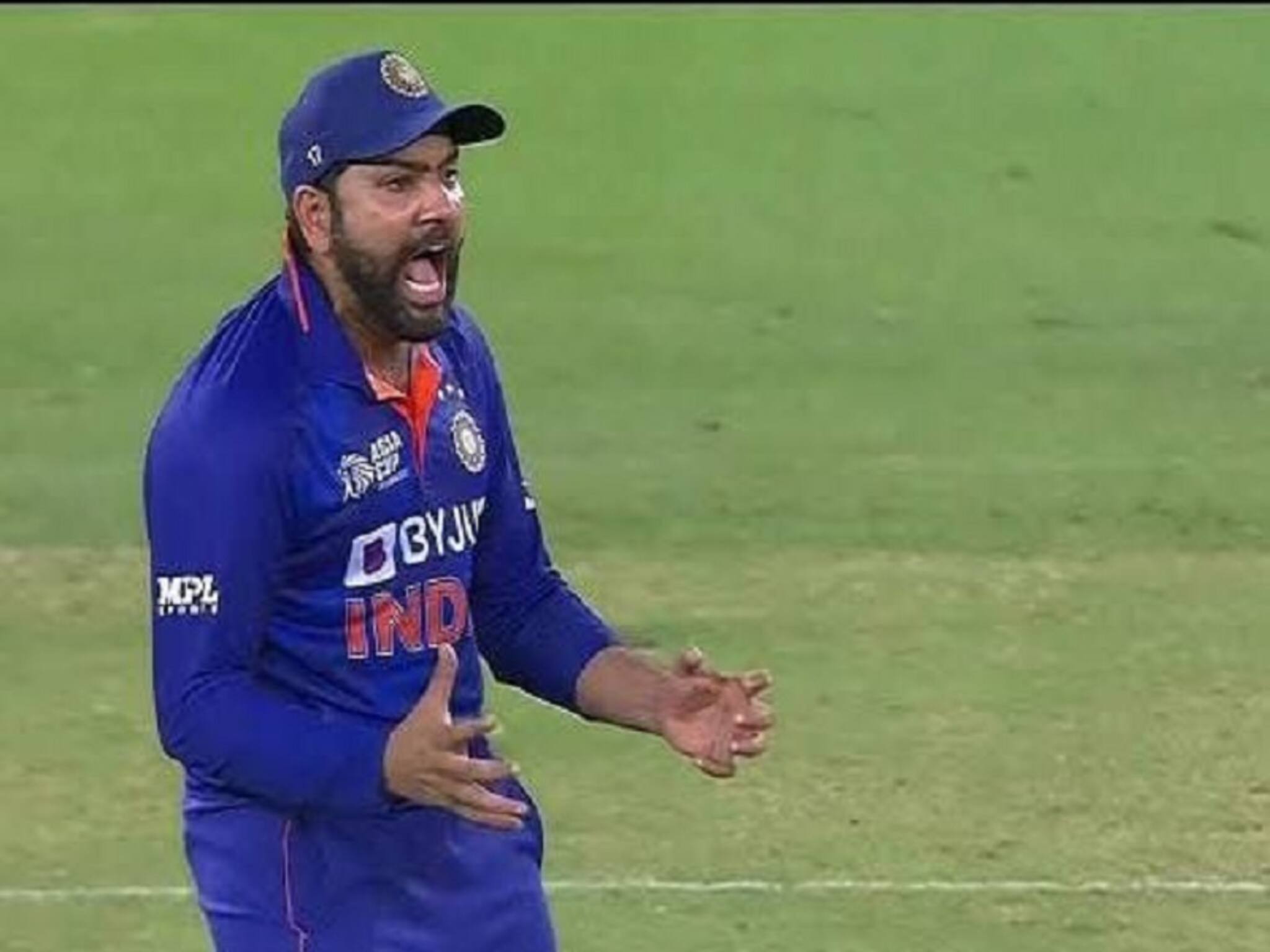 'ভারতীয় দল আমার বাবার জমিদারি নয়!' রোহিত হঠাৎ অগ্নি শর্মা, কিন্তু কেন?