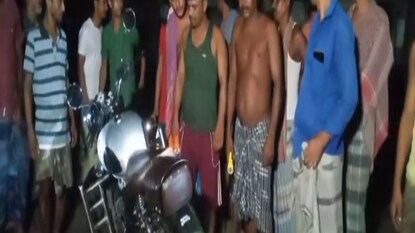 তৃণমূলের দাপুটে নেতাকে পরপর গুলি দুষ্কৃতিদের, ঝাঁঝরা হয়ে ঘটনাস্থলে মৃত্যু, তৃণমূলের দাপুটে নেতাকে পরপর গুলি দুষ্কৃতিদের, ঝাঁঝরা হয়ে ঘটনাস্থলে মৃত্যু,