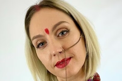 ইউক্রেনিয়ার গায়িকা ঊমা শান্তি