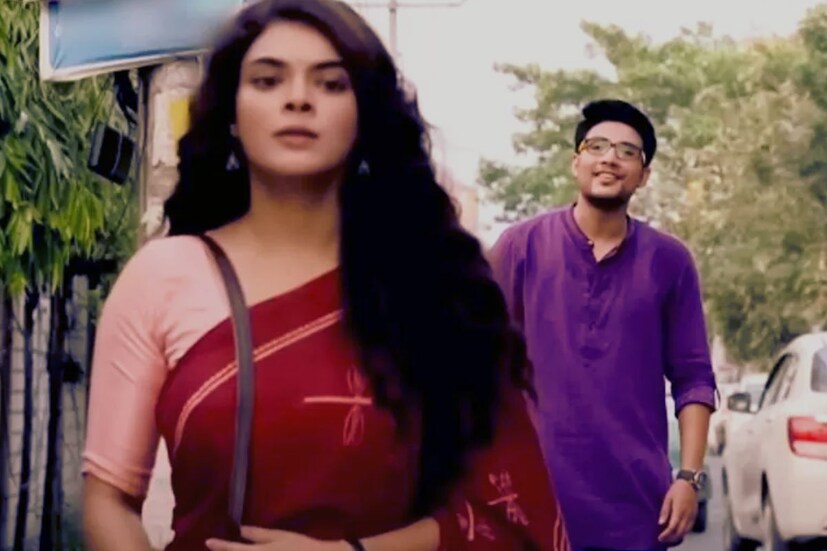 বর্তমানে তাঁকে 'সন্ধ্যাতারা' ধারাবাহিকে দেখা যাচ্ছে। দুই বোনের গল্প এই 'সন্ধ্যাতারা'। সন্ধ্যা আর তারা দুই বোন। তারাকে ভালবেসে ফেলে আকাশনীল। কিন্তু ঘটনা চক্রে মায়ের আদেশে বিয়ে করতে হয় সন্ধ্যাকে। অন্যদিকে, দিদির বিয়ের ব্যাপার জানতে পেরে এই সম্পর্ক থেকে স্বেচ্ছায় সরে যায় তারা। বিয়ের পর সন্ধ্যা ভালবেসে ফেলে তাঁর স্বামীকে। আকাশনীলেরও ধীরে ধীরে জায়গা করে নিচ্ছে সন্ধ্যা। কী হবে তাদের তিন জনের ভবিষত তা নিয়েই আবর্তিত হবে গল্প। 