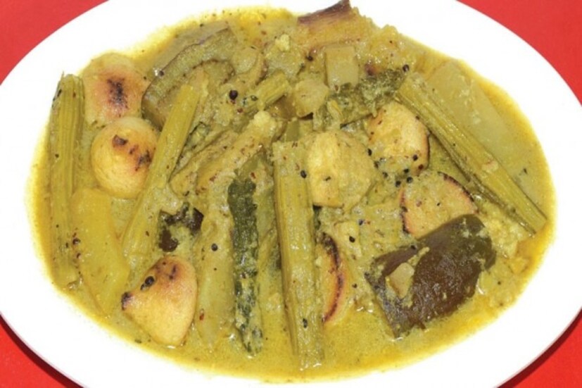 তবে ব্যতিক্রমও আছে৷ শুক্তোর প্রধান উপকরণ আদাবাটা এবং কাঁচকলা৷ এক্ষেত্রে শুক্তোর স্বাদ এমনিতেই তিক্ত৷ তাই দুই তিক্ততায় কাটাকুটি হয়ে যায়৷ কাঁচকলার কোফতাতেও আদাবাটা দেওয়া হয়৷