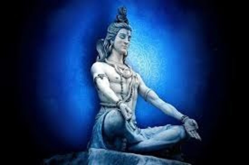 দৃক পঞ্চাঙ্গ অনুযায়ী, চতুর্দশী তিথি শুরু হচ্ছে ১৪ অগাস্ট সকাল ১০.২৫ মিনিটে। এই তিথি চলবে মঙ্গলবার, ১৫ অগাস্ট ১২.৪২ মিনিট পর্যন্ত।
