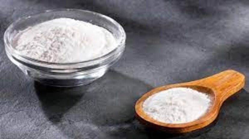 এত উপকারিতার জন্য বেকিং সোডাকে বলা হয় ‘রান্নাঘরের রাজা’৷ তবে সব ক্ষেত্রেই বেকিং সোডা ব্যবহার করতে হবে স্বল্প পরিমাণে৷