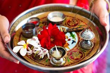 রাখি পূর্ণিমায় পালন করুন এই আচার, কেটে যাবে সব বাস্তুদোষ, দু'হাতে আসবে টাকা